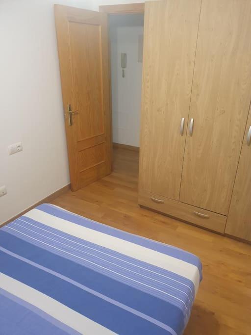 2F, Aire Acondic, 80M2, 2 Dormitorios, 4 Huespedes, Wifi Gratis La Línea de la Concepción Buitenkant foto