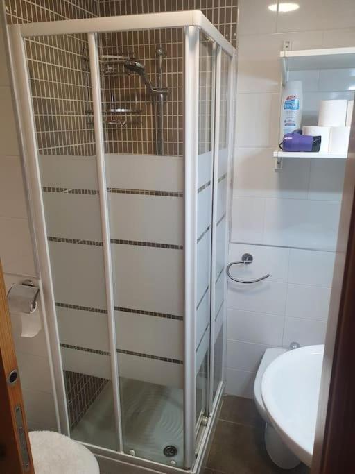 2F, Aire Acondic, 80M2, 2 Dormitorios, 4 Huespedes, Wifi Gratis La Línea de la Concepción Buitenkant foto