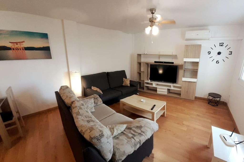 2F, Aire Acondic, 80M2, 2 Dormitorios, 4 Huespedes, Wifi Gratis La Línea de la Concepción Buitenkant foto
