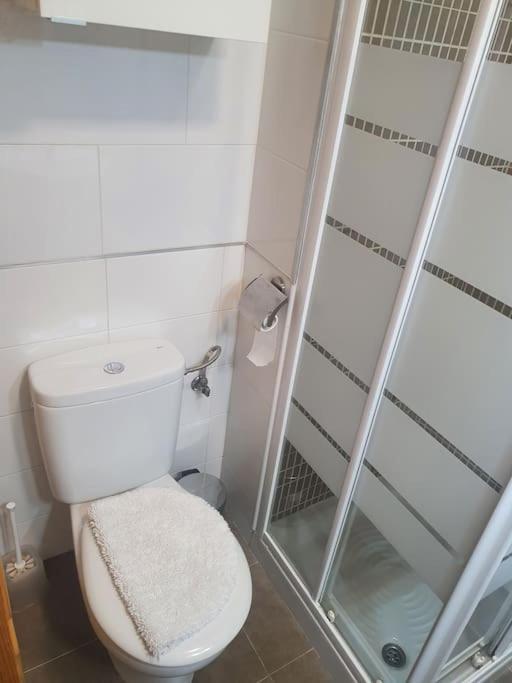 2F, Aire Acondic, 80M2, 2 Dormitorios, 4 Huespedes, Wifi Gratis La Línea de la Concepción Buitenkant foto